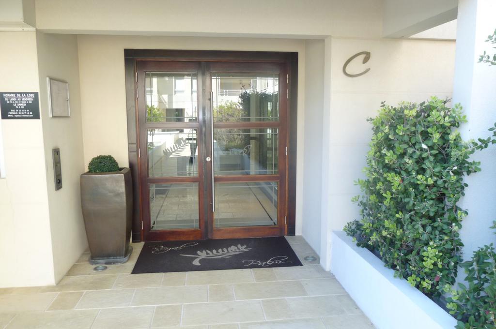 Stunning 2 Bed, 2 Bath Apt On The Cannes Sea Front Has Swimming Pool And Is A Secure Modern Building 464 Экстерьер фото